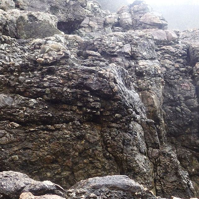 片辺礫岩